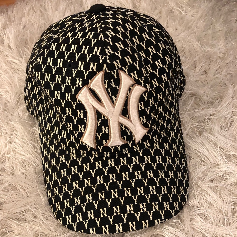 MLB cap new